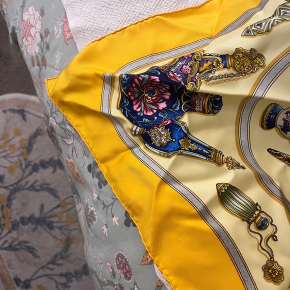 Hermes Qu Importe Le Flacon Yellow Silk Scarf with Box - Picture 13 of 13